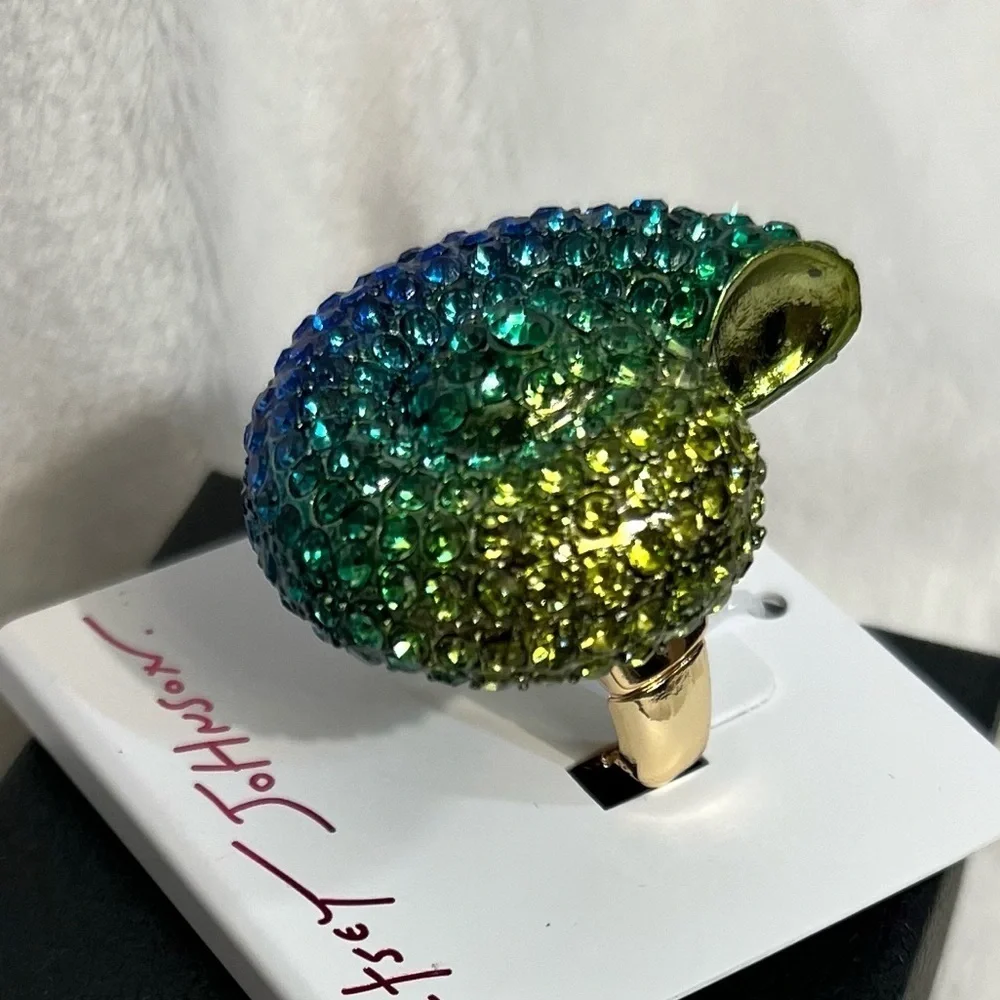 💙💚BETSEY JOHNSON MERMAID JEWELS SHELL Gold Tone Glass Crystals Stretch Ring💙💚NWT
